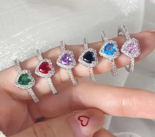 Anillo con Diamante Elegante