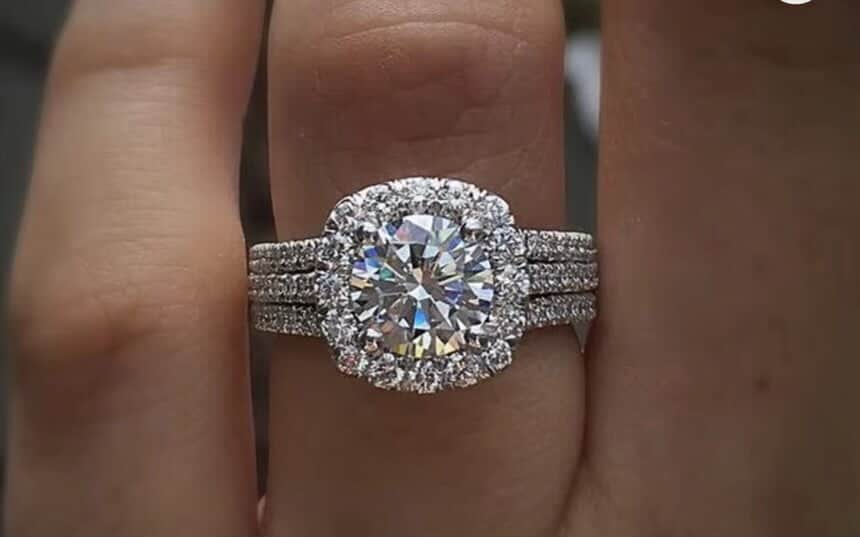 Anillo de Compromiso Elegante