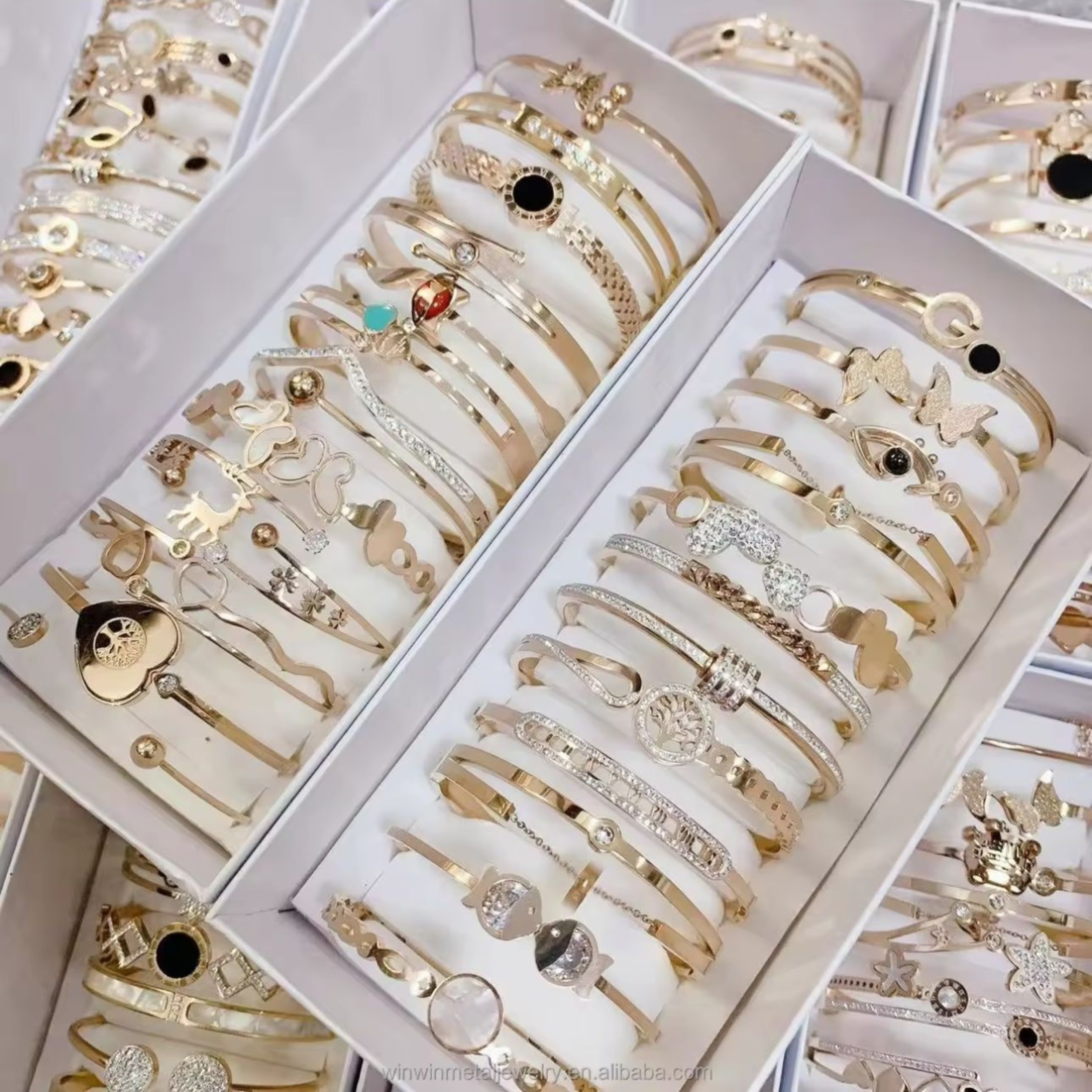 Brazaletes Dorados Bracelets | ND Luxury Jewelry