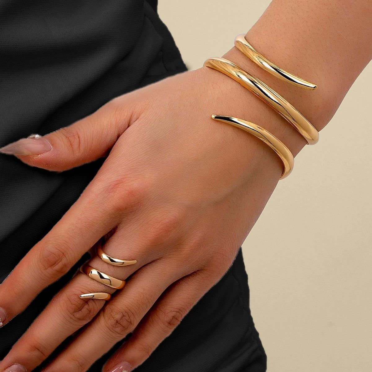 Conjunto de brazaletes by ND Luxury Jewelry