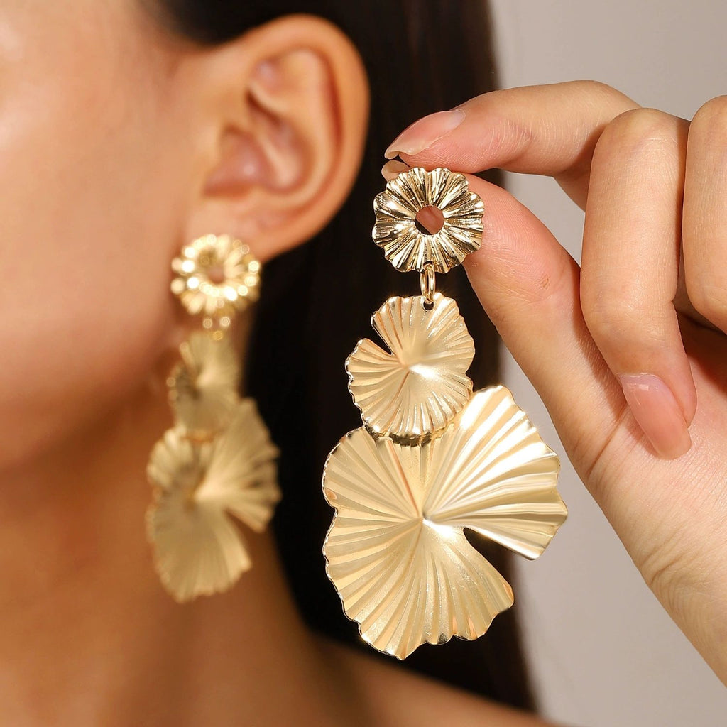 Elegant pendientes 18K gold earrings
