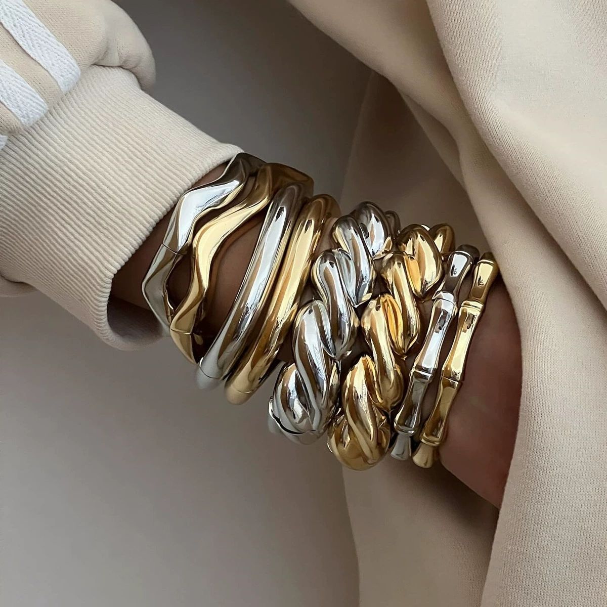 Brazaletes Plateados y Dorados bracelets by ND Luxury Jewelry
