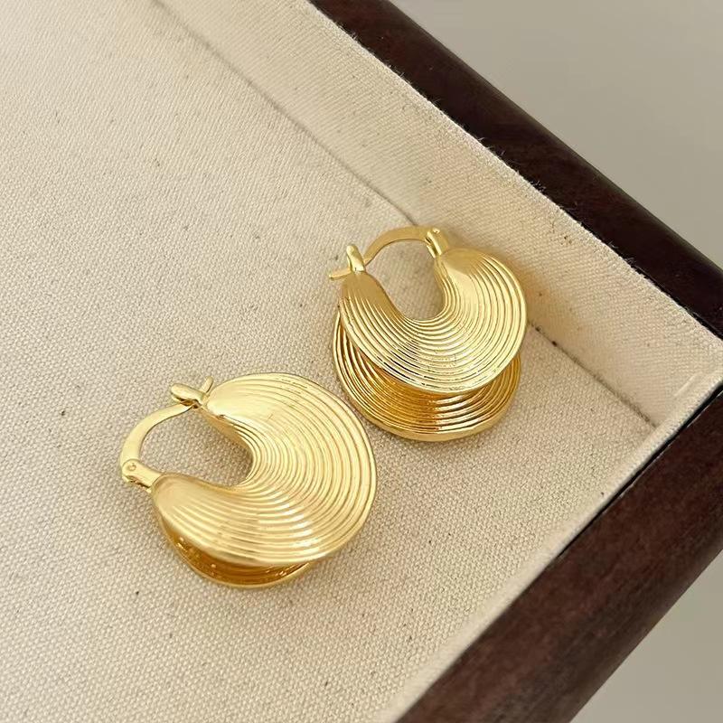 Elegant 18K pendientes earrings ND Luxury Jewelry