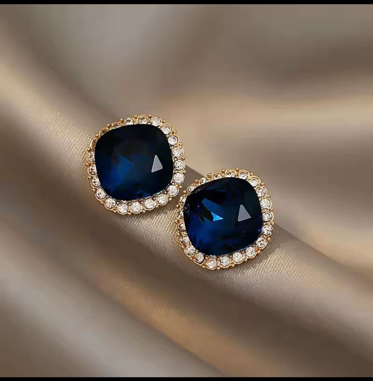Pendientes de Diamantes de Lujo earrings by ND Luxury Jewelry
